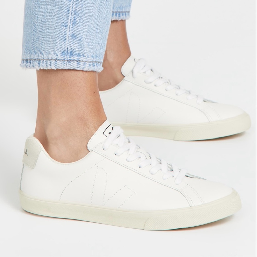 VEJA Esplar Leather Logo Sneakers